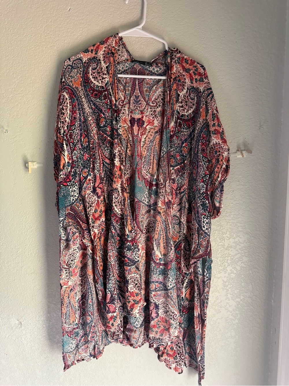 Black Tape Bohemian Paisley Print Kimono Cardigan Size XS